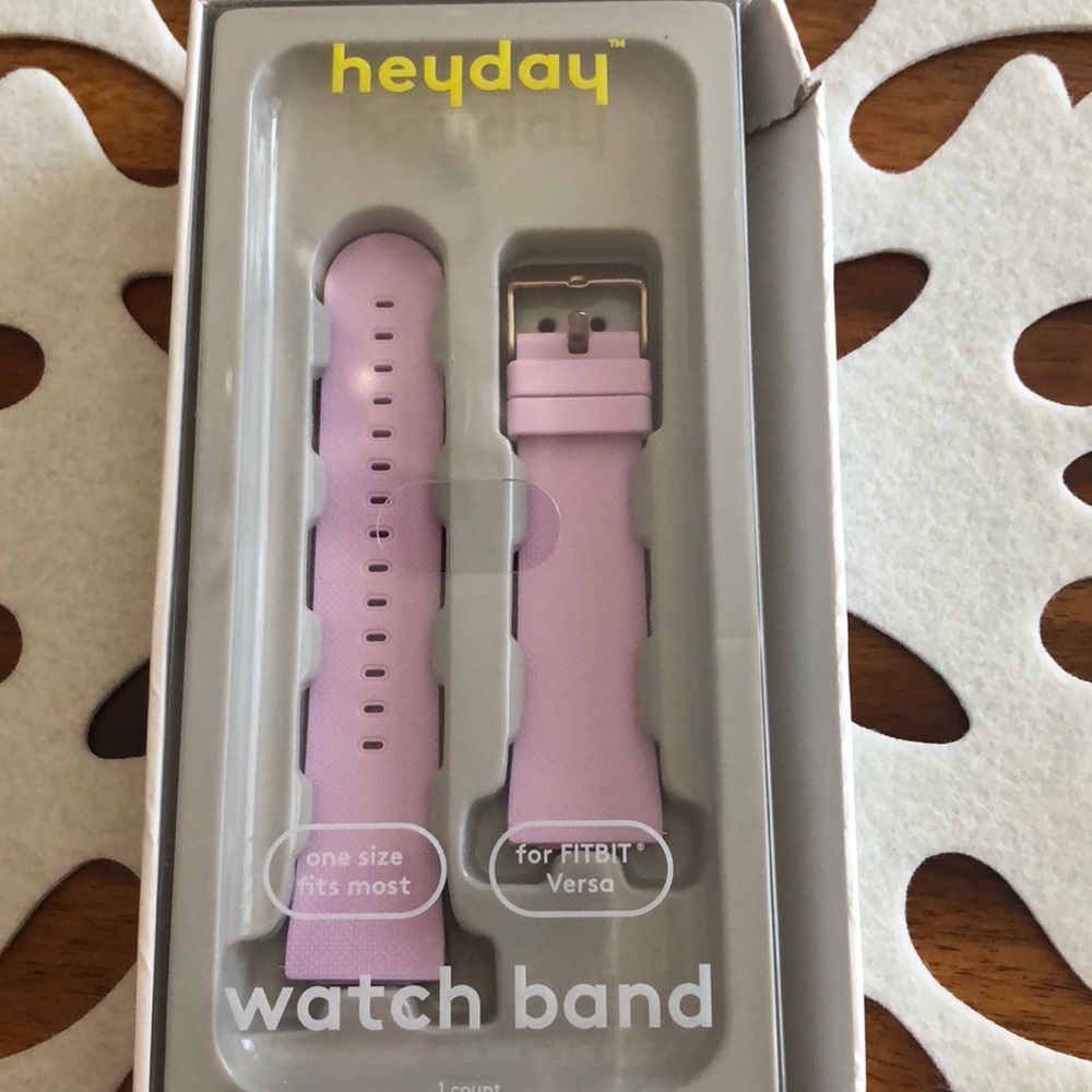 Fitbit versa silicone band in light purple